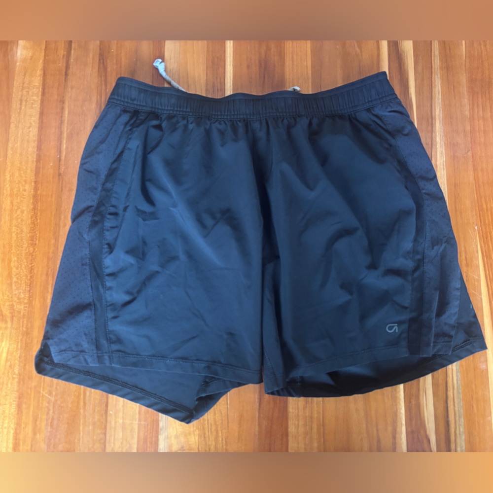 GAP Fit Women’s Black Athletic Shorts